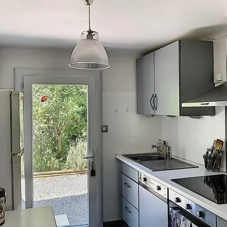 Maison Avec Piscine Chauffee Entre Et Montagne Casa de Férias